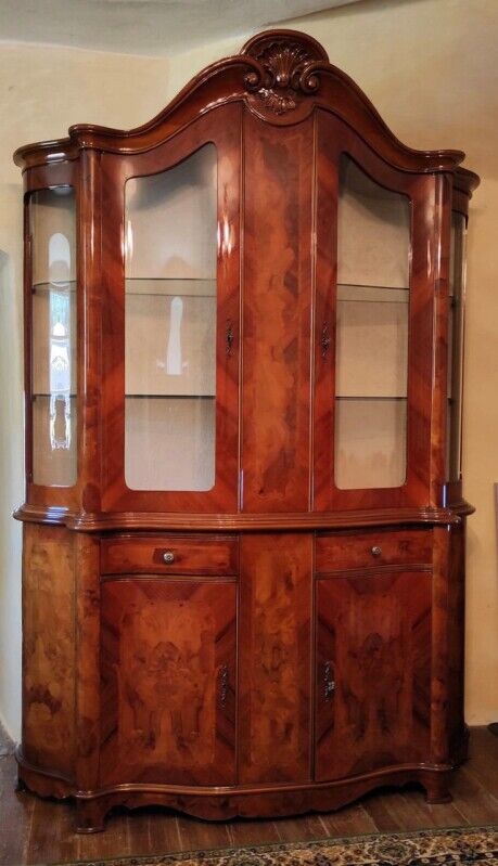 Skriňa, komoda, vitrína